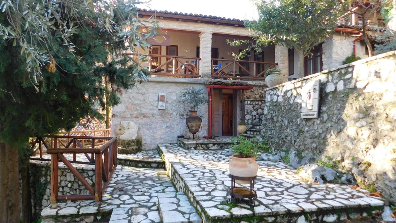 Agoriani Art Suite - 4 Seasons' Natural Living Lílaia Exterior foto